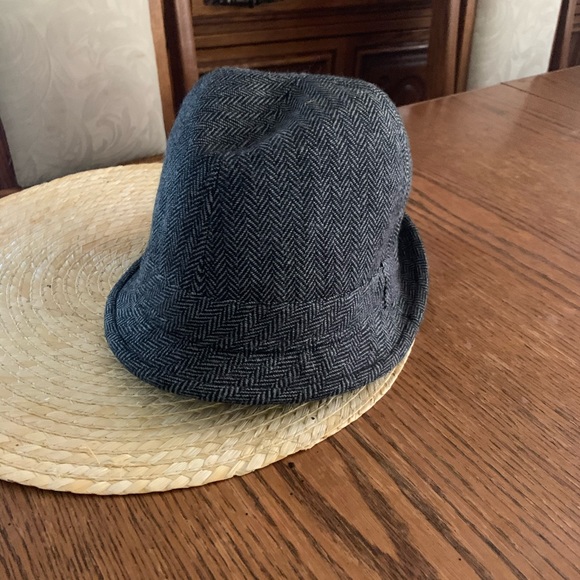 H&M Casual Tweed Fedora Hat - Picture 5 of 5